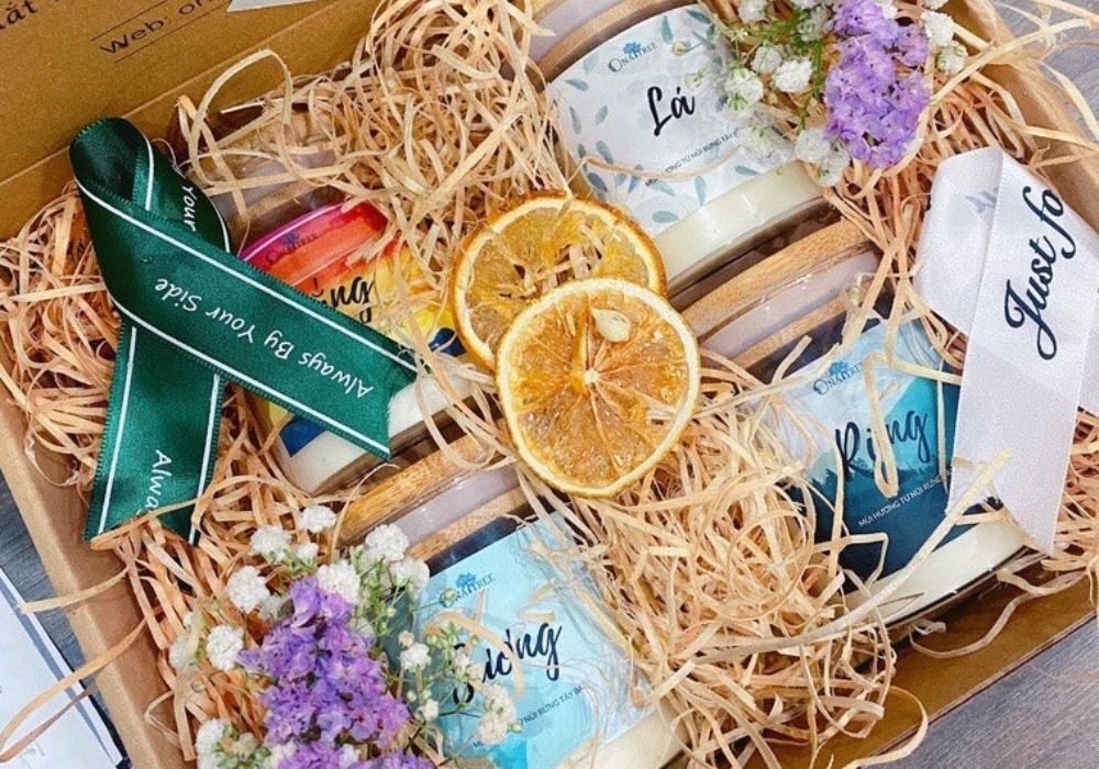 Màu sắc của set quà tặng doanh nghiệp đóng vai trò quan trọng